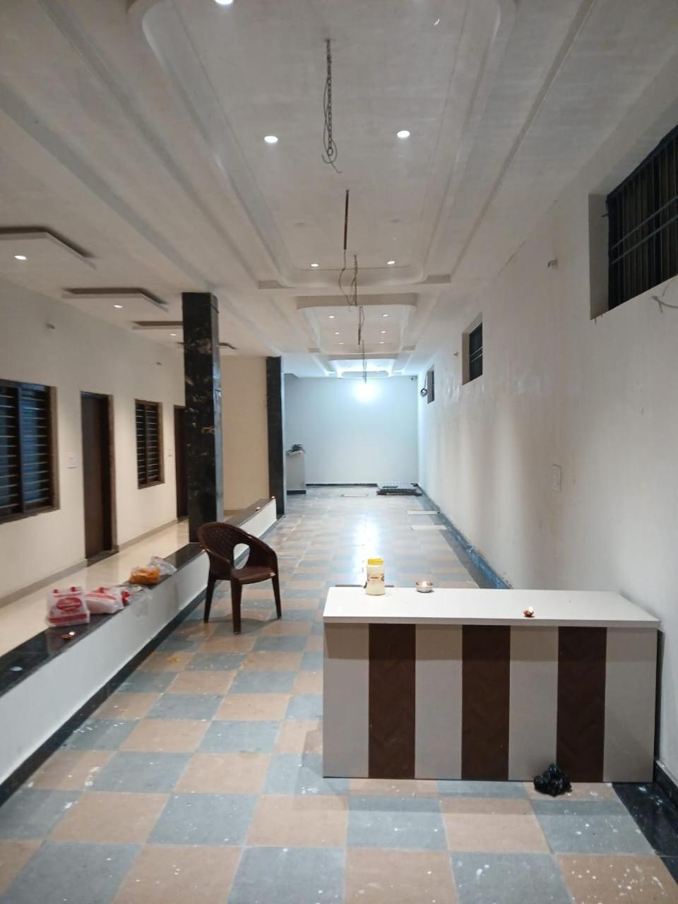 Hotel Jaipur In, Jatipura Parikrama Marg Near Mukharvind Temple Govardhan Buitenkant foto